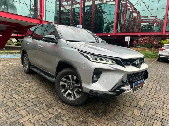 TOYOTA-HILUX SW4-2022