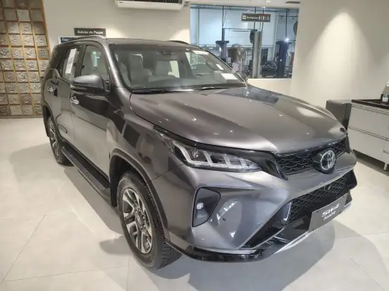 TOYOTA-HILUX SW4-2026