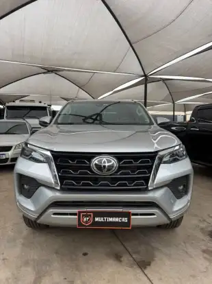 TOYOTA-HILUX SW4-2021