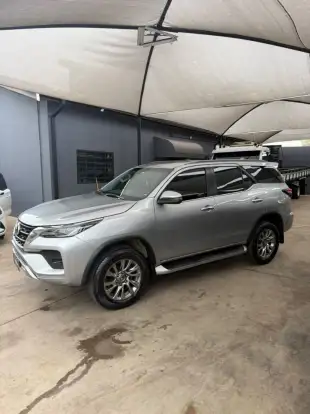 TOYOTA-HILUX SW4-2021