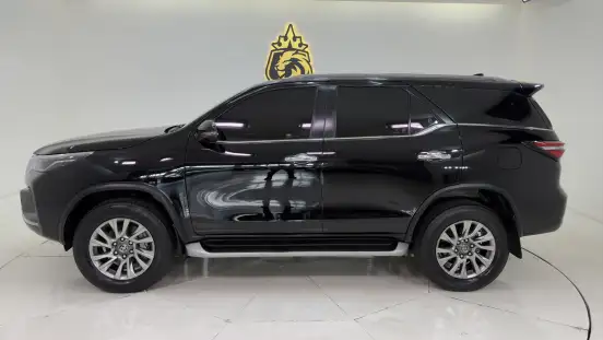TOYOTA-HILUX SW4-2021