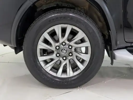 TOYOTA-HILUX SW4-2.8 D-4D TURBO DIESEL SRX 7L 4X4 AUTOMÁTICO TOYOTA-HILUX SW4-2021