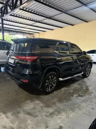 TOYOTA-HILUX SW4-2022