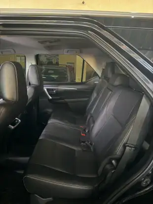 TOYOTA-HILUX SW4-2022