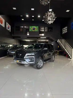 TOYOTA-HILUX SW4-2021
