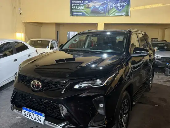 TOYOTA-HILUX SW4-2.8 D-4D TURBO DIESEL SRX PLATINUM 7L 4X4 AUTOMÁTICO TOYOTA-HILUX SW4-2024