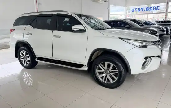 TOYOTA-HILUX SW4-2016