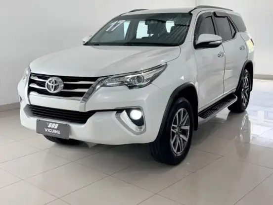 TOYOTA-HILUX SW4-2.8 SRX 4X4 16V TURBO INTERCOOLER DIESEL 4P AUTOMÁTICO TOYOTA-HILUX SW4-2016