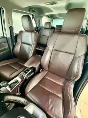 TOYOTA-HILUX SW4-2016