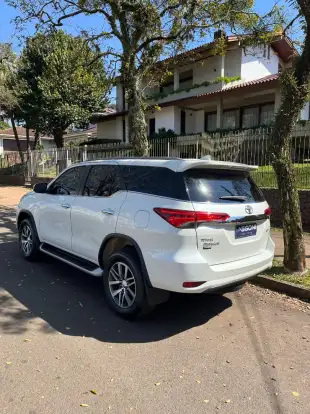 TOYOTA-HILUX SW4-2020