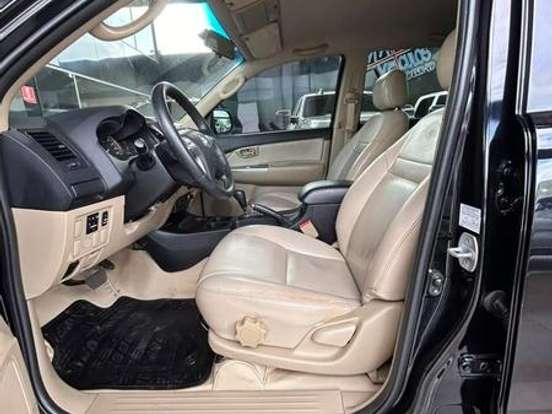 TOYOTA-HILUX SW4-2.7 SR 4X2 16V FLEX 4P AUTOMÁTICO TOYOTA-HILUX SW4-2015