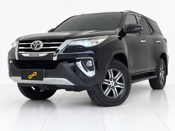 TOYOTA HILUX SW4 2.7 SRV 7 LUGARES 4X2 16V FLEX 4P AUTOMÁTICO