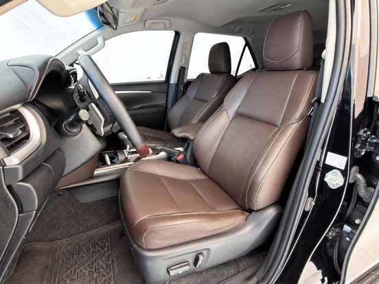 TOYOTA-HILUX SW4-2.7 SRV 7 LUGARES 4X2 16V FLEX 4P AUTOMÁTICO TOYOTA-HILUX SW4-2019