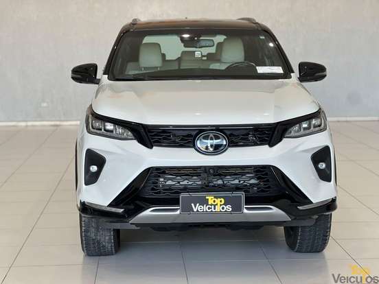 TOYOTA-HILUX SW4-2.8 D-4D TURBO DIESEL DIAMOND 7L 4X4 AUTOMÁTICO TOYOTA-HILUX SW4-2022