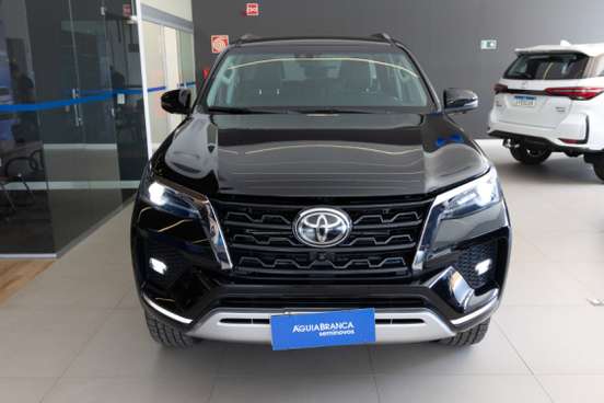 TOYOTA-HILUX SW4-2022
