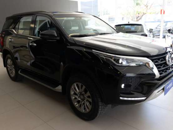 TOYOTA-HILUX SW4-2.8 D-4D TURBO DIESEL SRX 4X4 AUTOMÁTICO TOYOTA-HILUX SW4-2022