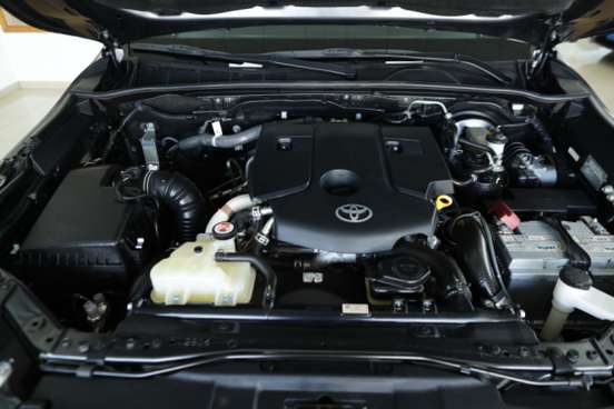 TOYOTA-HILUX SW4-2022