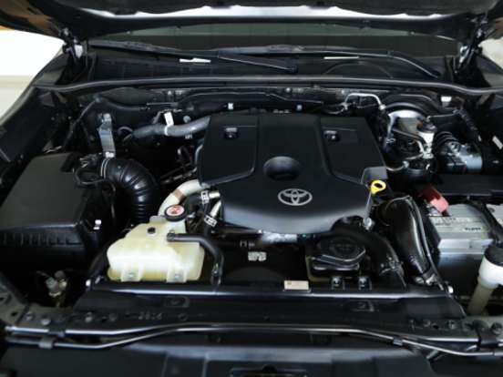 TOYOTA-HILUX SW4-2.8 D-4D TURBO DIESEL SRX 4X4 AUTOMÁTICO TOYOTA-HILUX SW4-2022