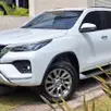TOYOTA HILUX SW4 2.8 D-4D TURBO DIESEL SRX 7L 4X4 AUTOMÁTICO TOYOTA HILUX SW4 2.8 D-4D TURBO DIESEL SRX 7L 4X4 AUTOMÁTICO