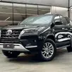 TOYOTA HILUX SW4 2.8 D-4D TURBO DIESEL SRX 7L 4X4 AUTOMÁTICO TOYOTA HILUX SW4 2.8 D-4D TURBO DIESEL SRX 7L 4X4 AUTOMÁTICO