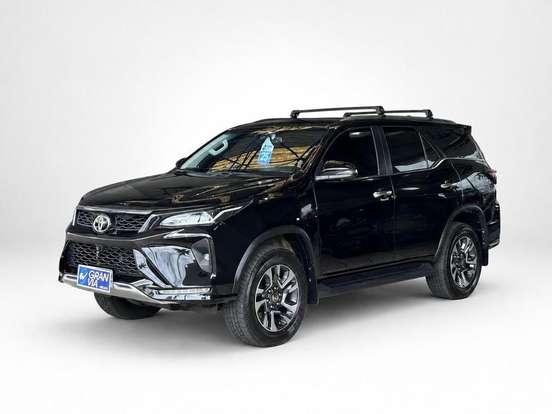 TOYOTA-HILUX SW4-2025
