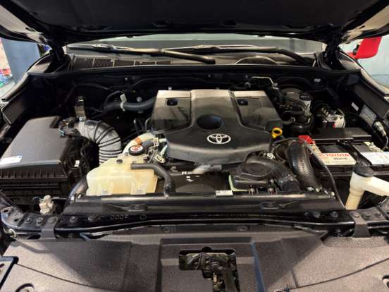 TOYOTA-HILUX SW4-2.8 D-4D TURBO DIESEL SRX PLATINUM 7L 4X4 AUTOMÁTICO TOYOTA-HILUX SW4-2024