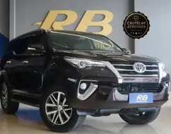 TOYOTA HILUX SW4 2.8 SRX 4X4 16V TURBO INTERCOOLER DIESEL 4P AUTOMÁTICO TOYOTA HILUX SW4 2.8 SRX 4X4 16V TURBO INTERCOOLER DIESEL 4P AUTOMÁTICO