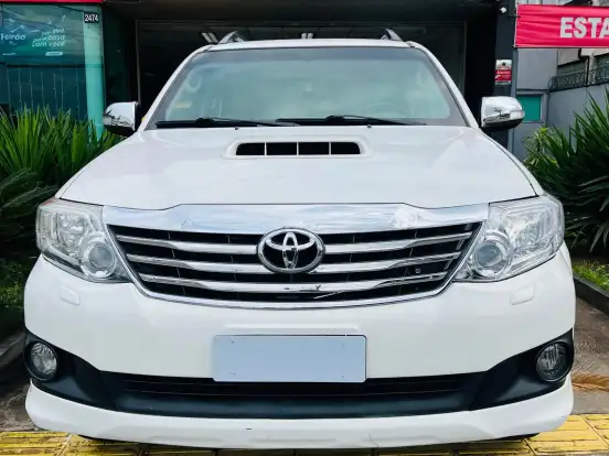 TOYOTA-HILUX SW4-3.0 SRV 4X4 7 LUGARES 16V TURBO INTERCOOLER DIESEL 4P AUTOMÁTICO TOYOTA-HILUX SW4-2012