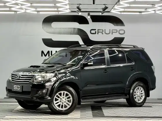 TOYOTA-HILUX SW4-2013