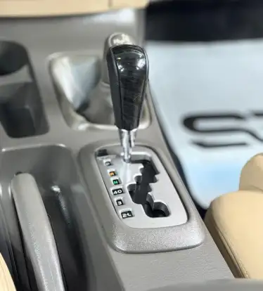 TOYOTA-HILUX SW4-2013