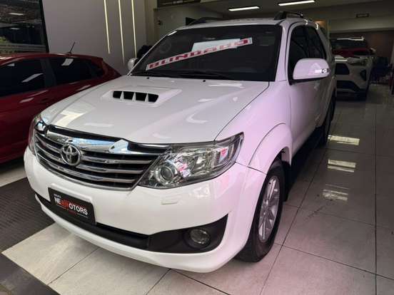 TOYOTA-HILUX SW4-2012