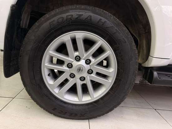 TOYOTA-HILUX SW4-2012