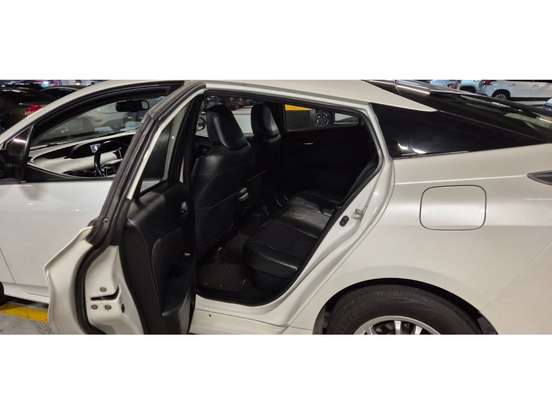 TOYOTA-PRIUS-1.8 16V HÍBRIDO 4P AUTOMÁTICO TOYOTA-PRIUS-2017
