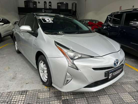 TOYOTA-PRIUS-2018