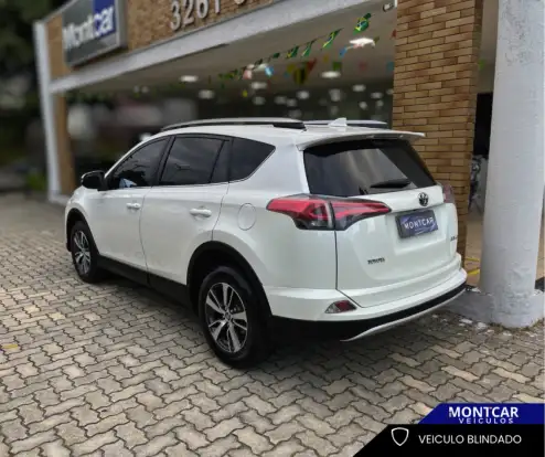 TOYOTA-RAV4-2018
