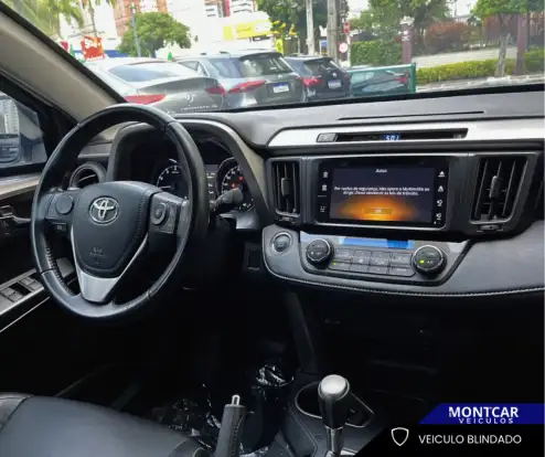 TOYOTA-RAV4-2018
