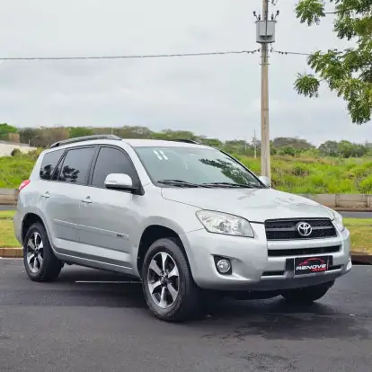 TOYOTA-RAV4-2011