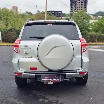 TOYOTA-RAV4-2011