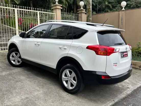 TOYOTA-RAV4-2.5 4X4 16V GASOLINA 4P AUTOMÁTICO TOYOTA-RAV4-2013