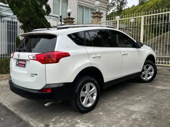 TOYOTA-RAV4-2.5 4X4 16V GASOLINA 4P AUTOMÁTICO TOYOTA-RAV4-2013