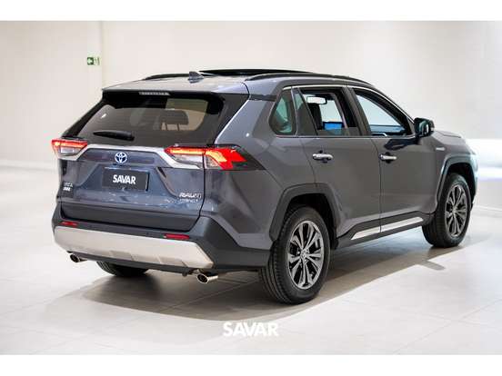 TOYOTA-RAV4-2024