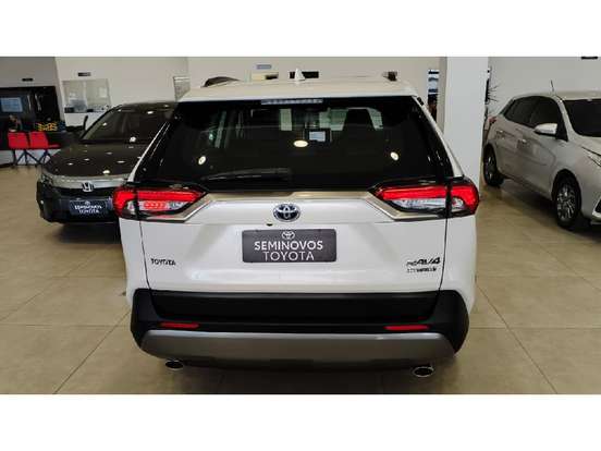 TOYOTA-RAV4-2021