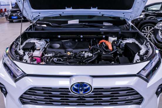 TOYOTA-RAV4-2023