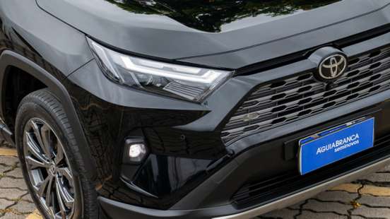 TOYOTA-RAV4-2025