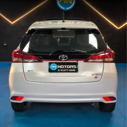 TOYOTA-YARIS-2020