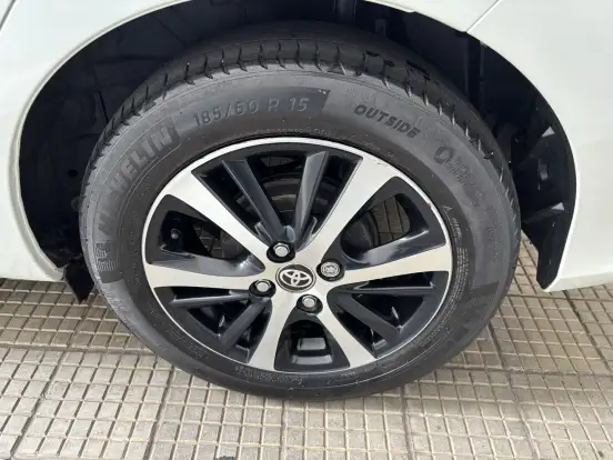 TOYOTA-YARIS-1.5 16V FLEX SEDAN XLS MULTIDRIVE TOYOTA-YARIS-2019