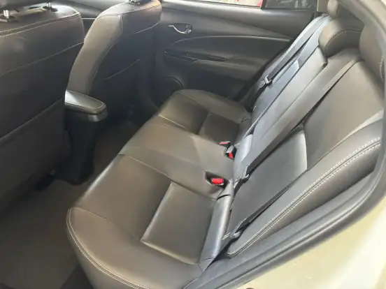 TOYOTA-YARIS-2022