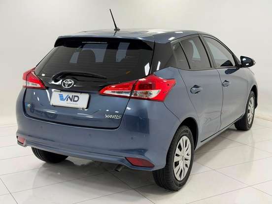 TOYOTA-YARIS-2020