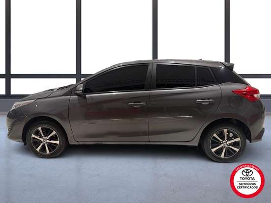 TOYOTA-YARIS-2021