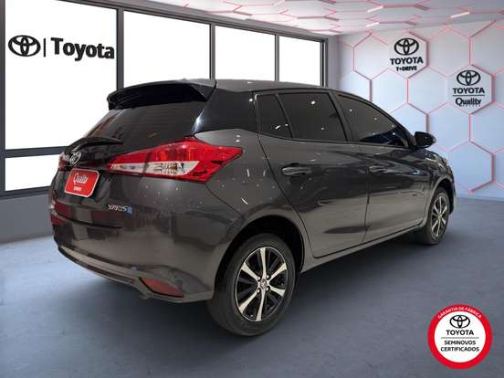 TOYOTA-YARIS-1.3 16V FLEX XL LIVE MULTIDRIVE TOYOTA-YARIS-2021